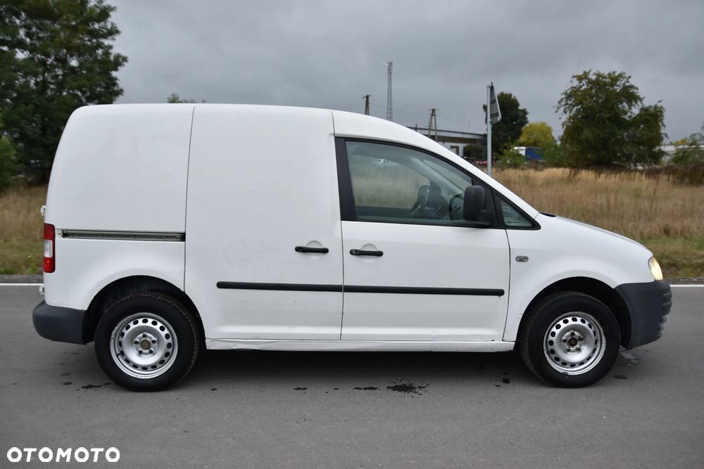Volkswagen Caddy - 10