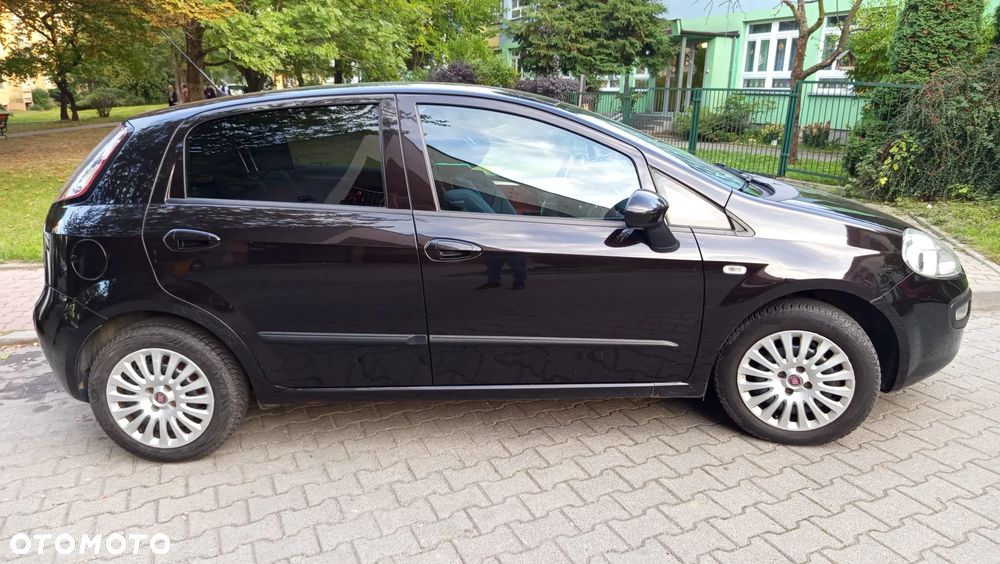 Fiat Punto Evo 1.4 8V Estiva Blue&Me - 3