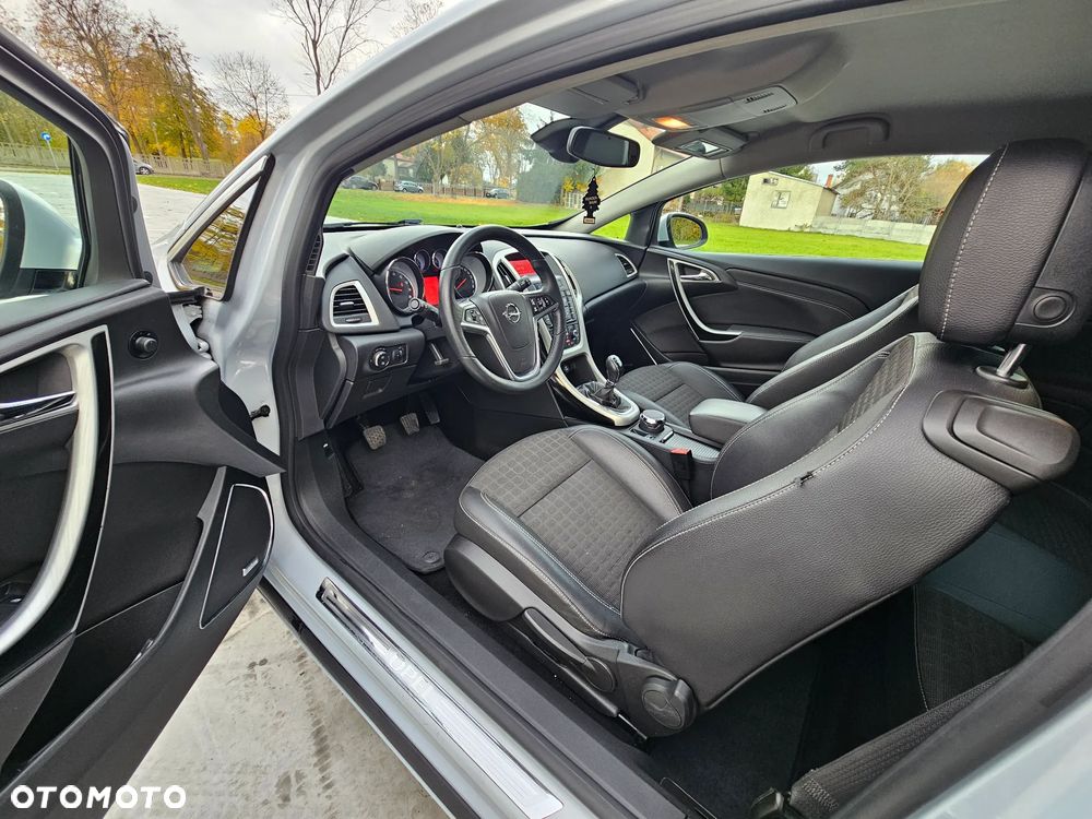 Opel Astra 1.4 Turbo - 10