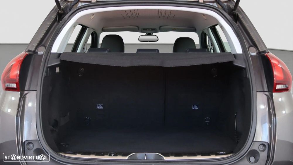 Peugeot 2008 1.2 PureTech Allure EAT6 - 12