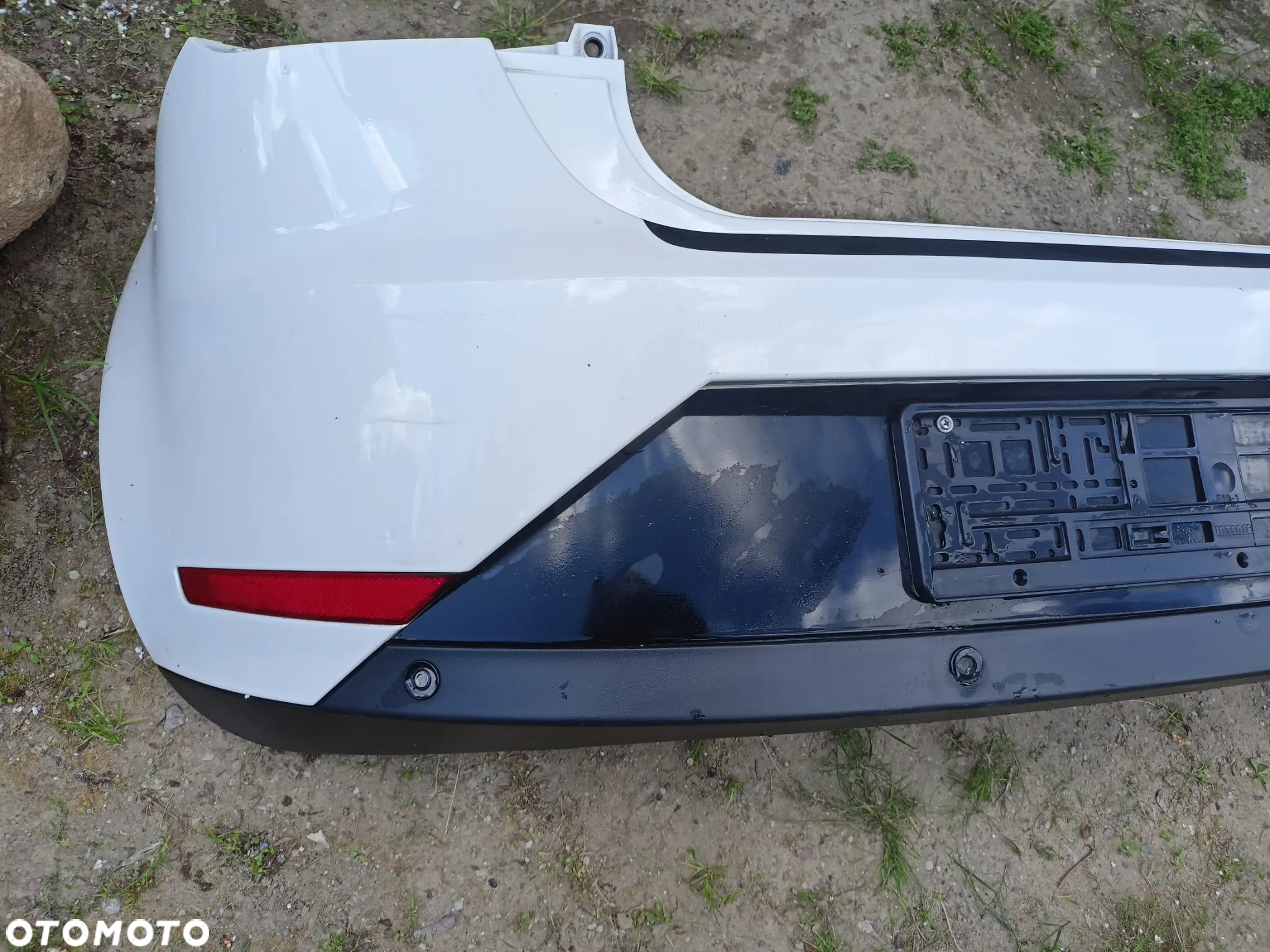 Zderzak tył Seat Ibiza IV 6J 2013-17 biały LB9A 3d, z czujnikami parkowania + belka - 6