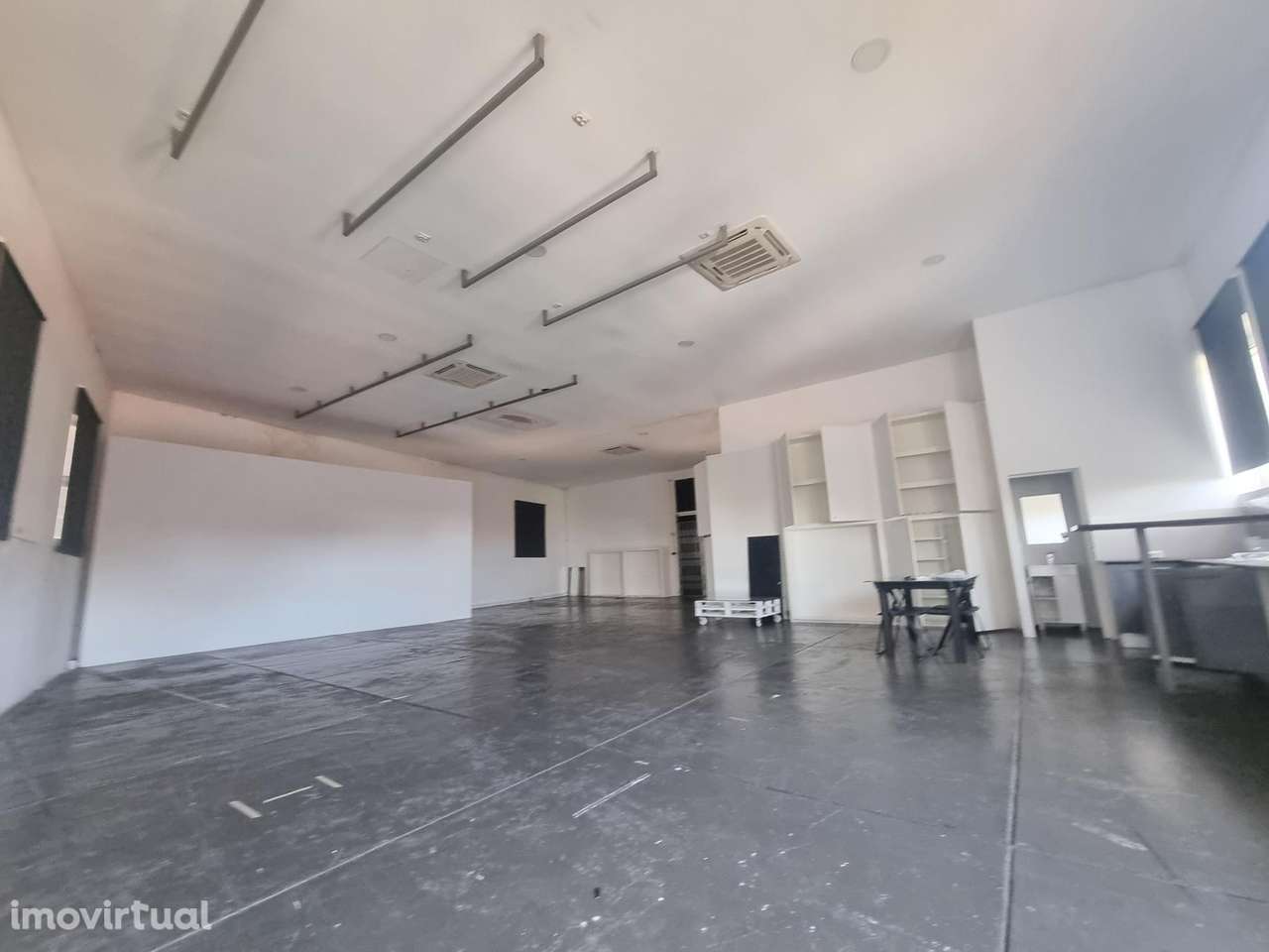 Escritório/Armazém - Próx. do Centro de Saúde do Covelo,Paranhos,Porto - Grande imagem: 3/3