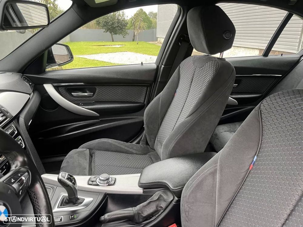 BMW 320 i Pack M Auto - 26