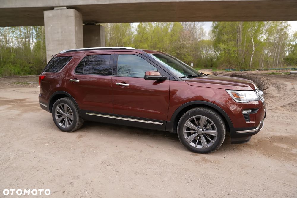 Ford Explorer - 4