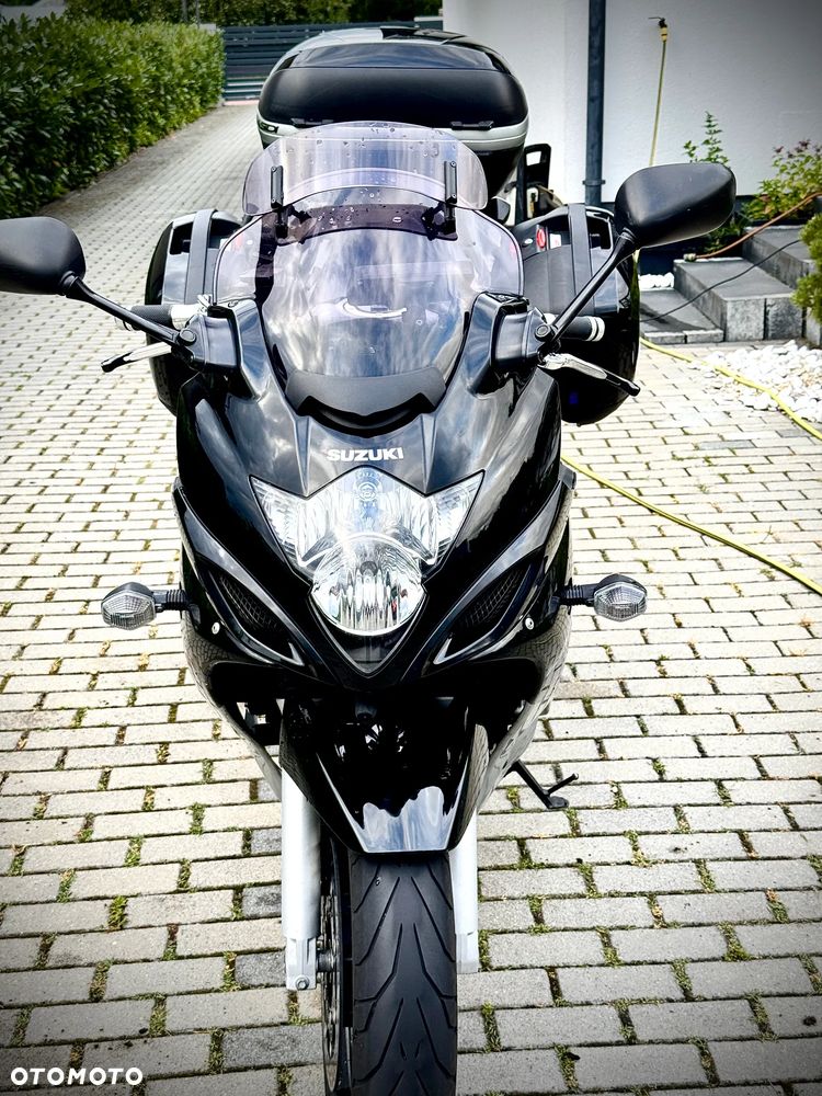 Suzuki GSX - 9
