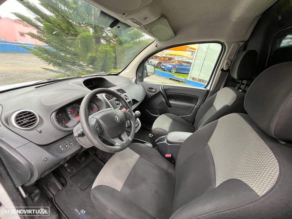 Renault Kangoo 1.5 dCi Maxi Business 3L (Longa) - 27