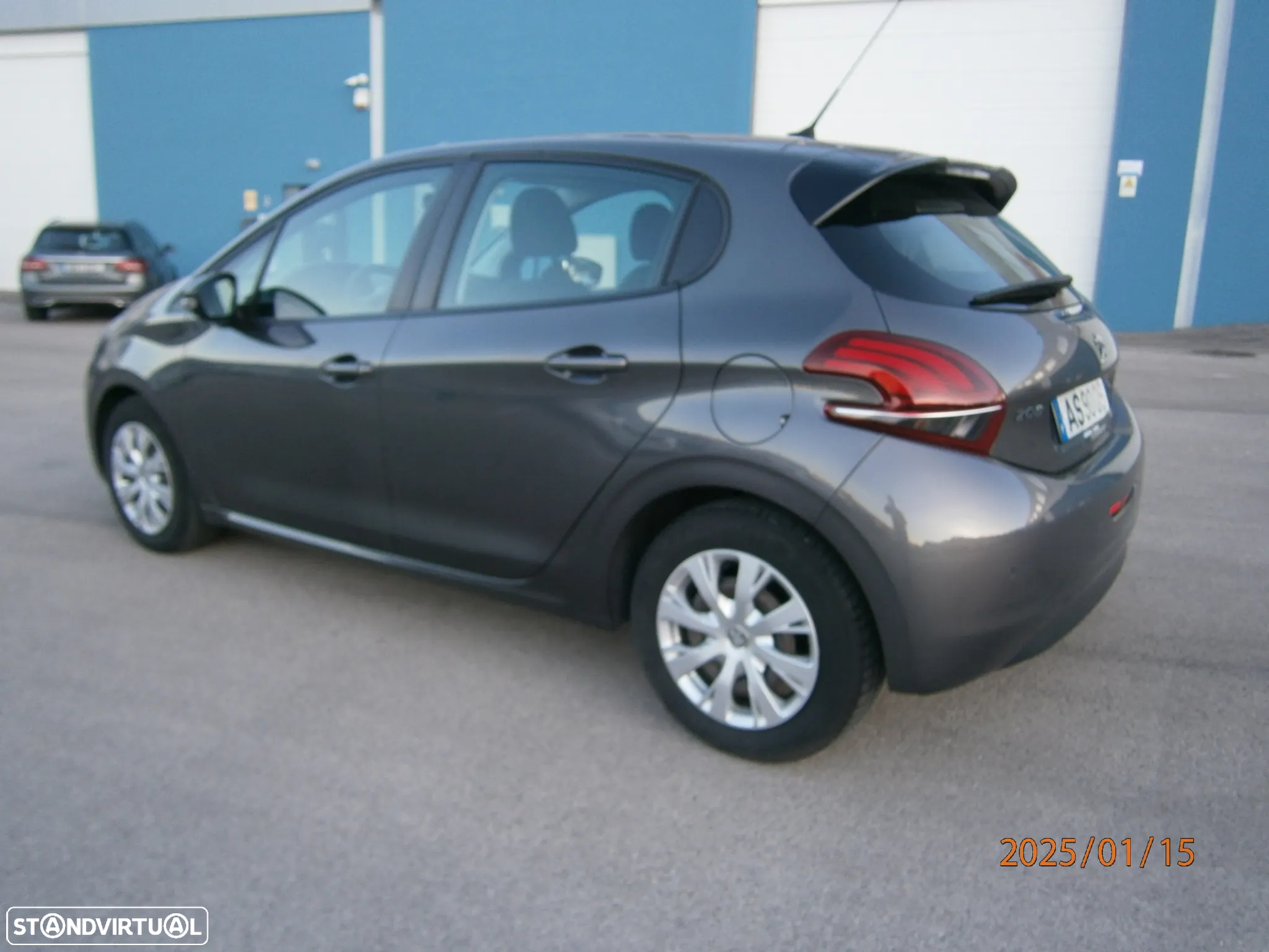Peugeot 208 1.2 PureTech Active - 6