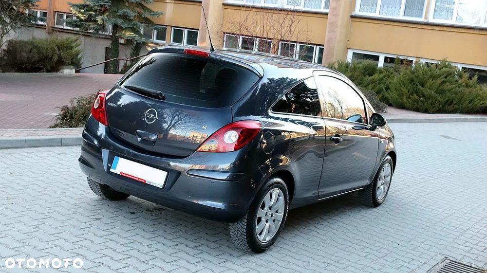 Opel Corsa - 22