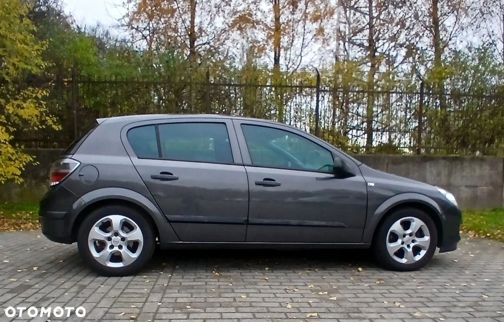 Opel Astra III 1.6 - 10