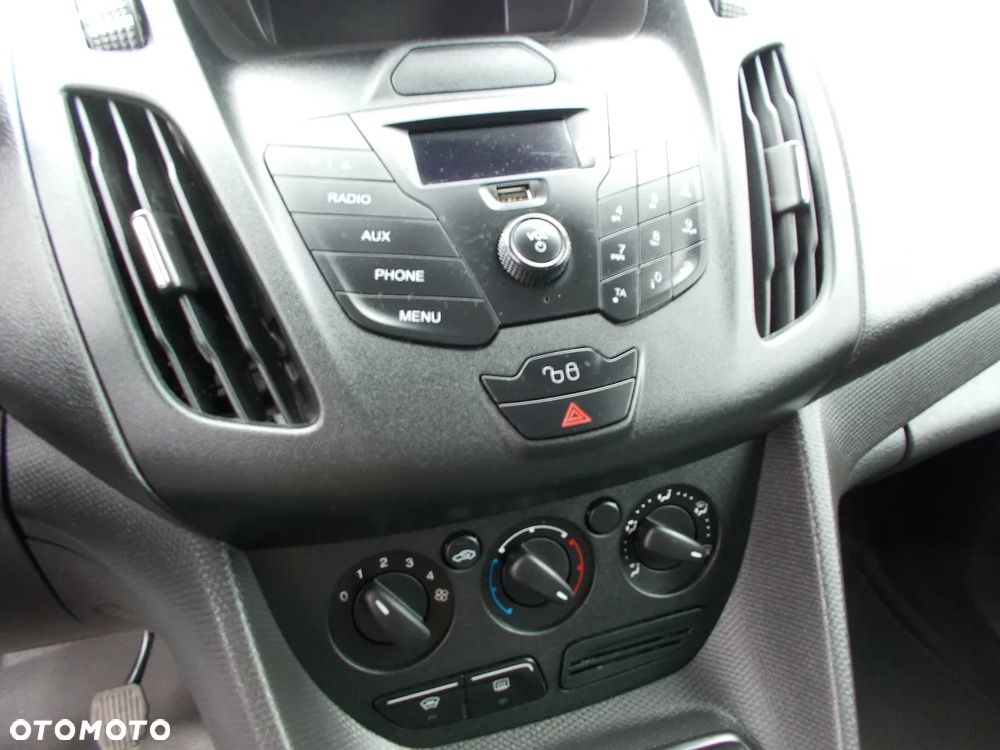 Ford Transit Connect - 22