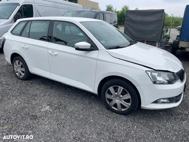 Dezmebrez Skoda Fabia 3 2016 1.4 Tdi CUS Manuala Distronic - 2