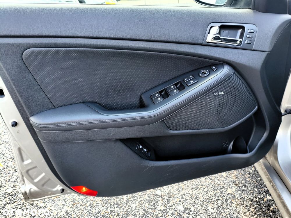 Kia Optima - 22