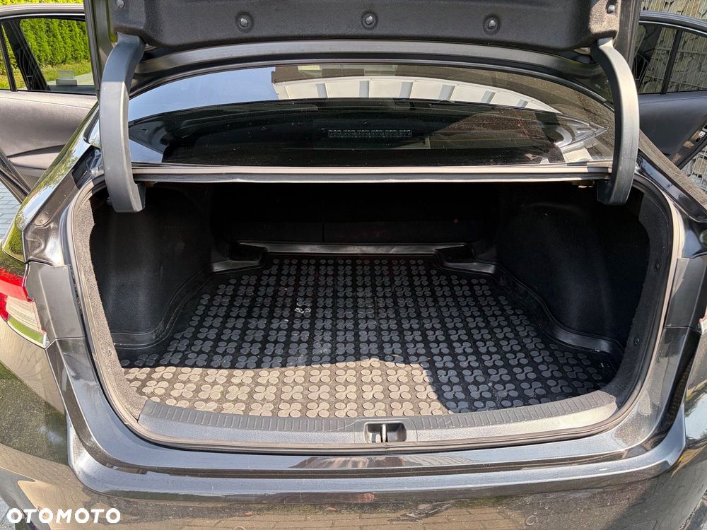 Toyota Corolla 1.6 Comfort - 3
