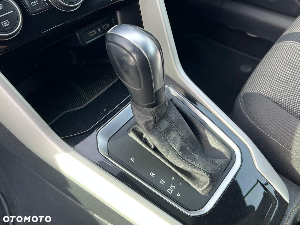 Volkswagen T-Roc 1.5 TSI OPF DSG ACTIVE - 18