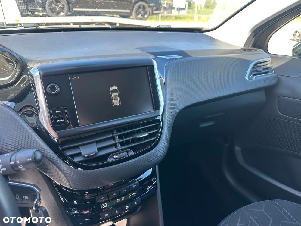 Peugeot 2008 - 13