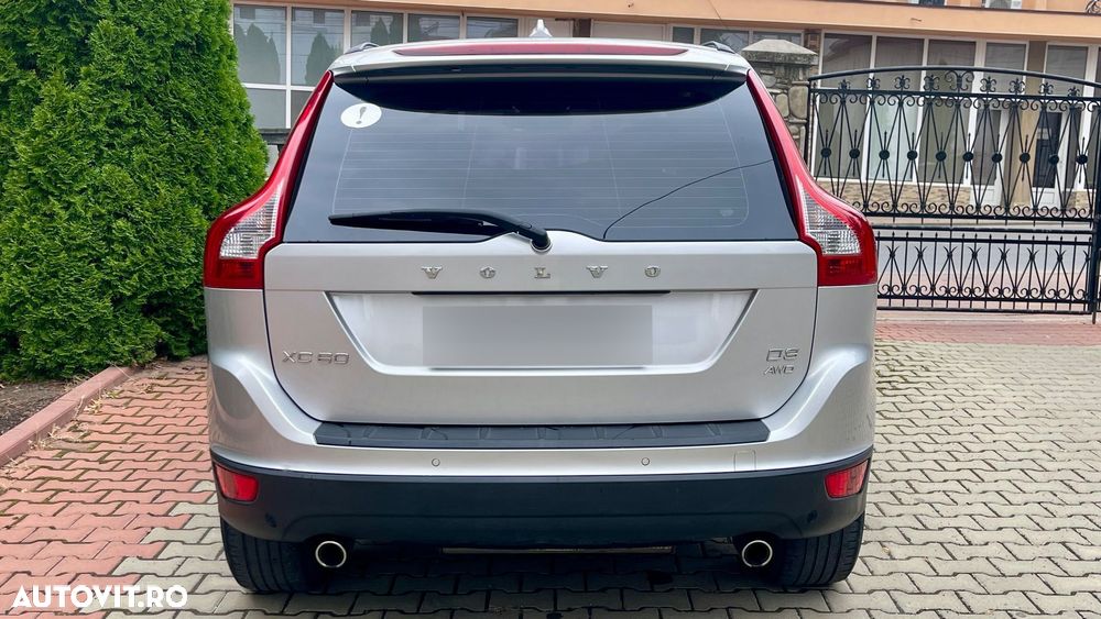 Volvo XC 60 2.4D AWD Momentum - 16