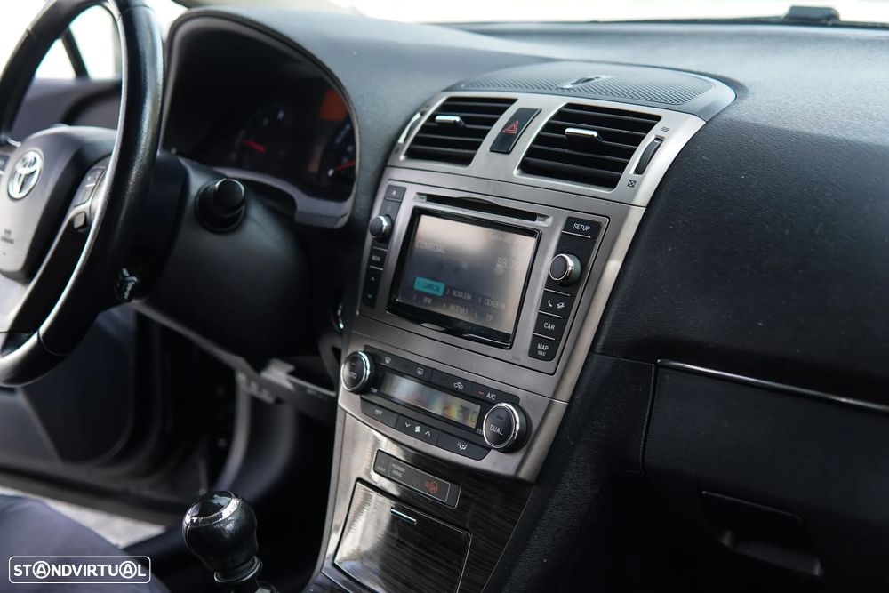 Toyota Avensis SW - 54