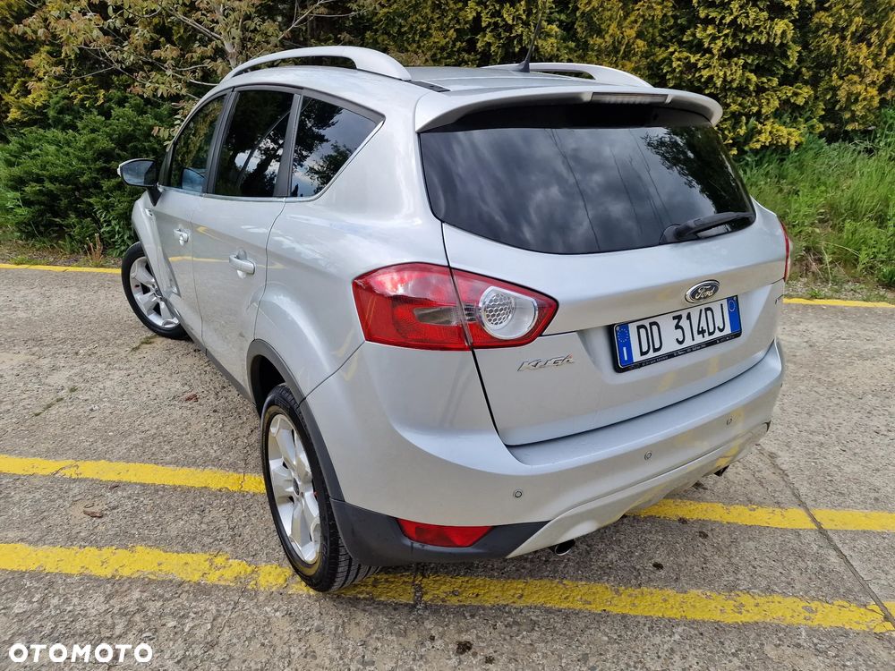 Ford Kuga 2.0 TDCi 4x4 Titanium - 32