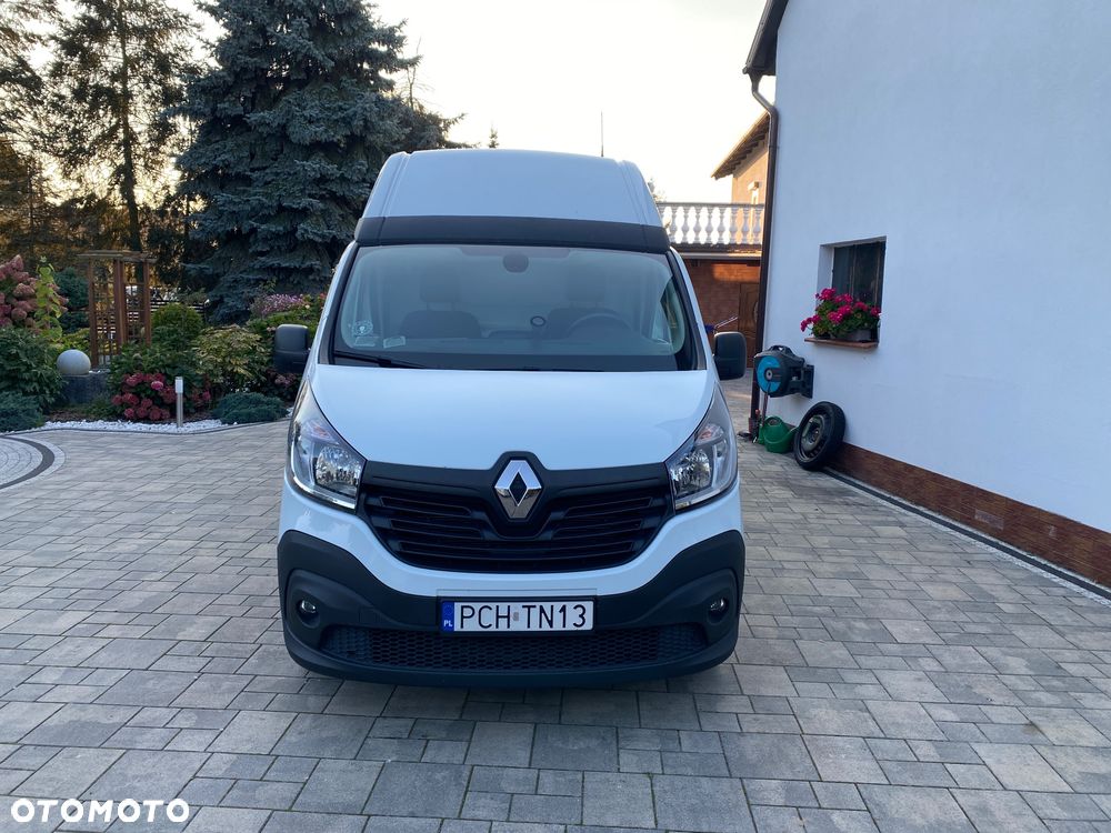 Renault TRAFIC - 2