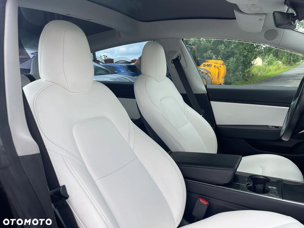 Tesla Model 3 Langstreckenbatterie Allradantrieb Dual Motor - 21