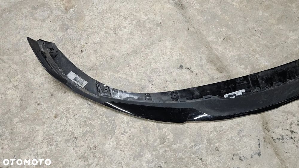 Spoiler spojler zderzaka przedniego Porsche Taycan 9J1 9J0807541B - 2