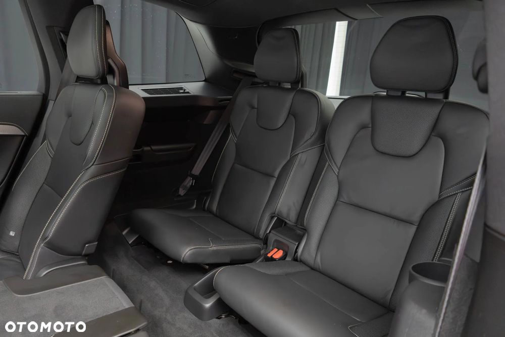 Volvo XC 90 B5 D AWD Ultimate Dark - 35