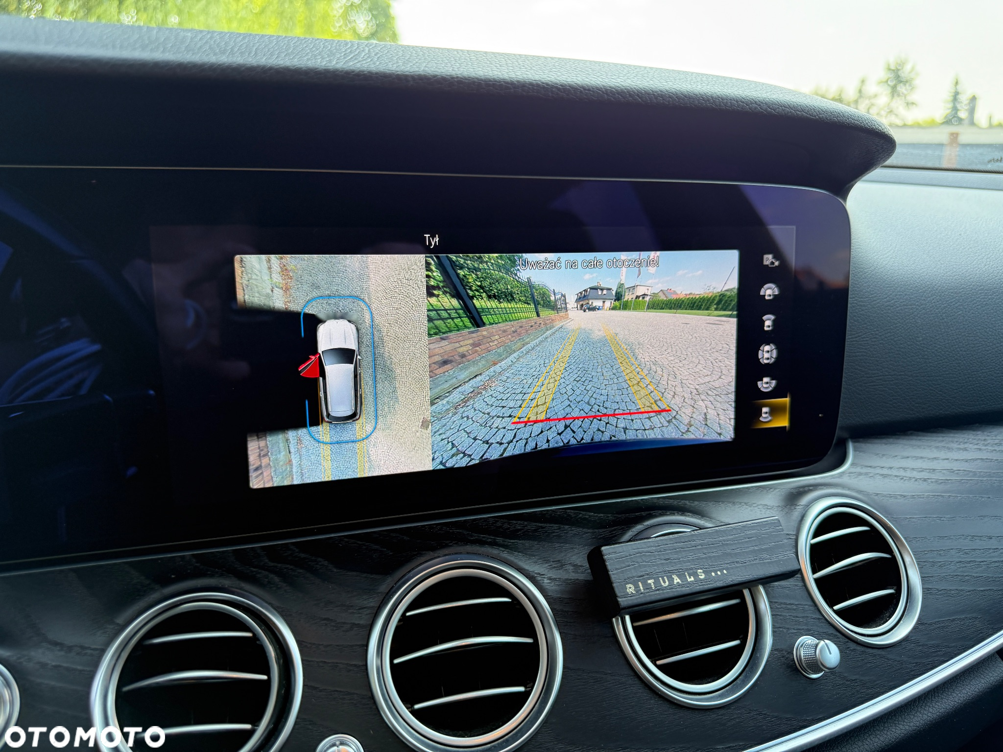 Mercedes-Benz Klasa E 300 d 9G-TRONIC - 19