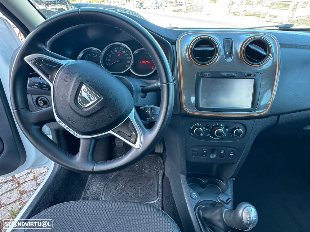 Dacia Sandero 0.9 TCe SL Stepway of Life Bi-Fuel - 9