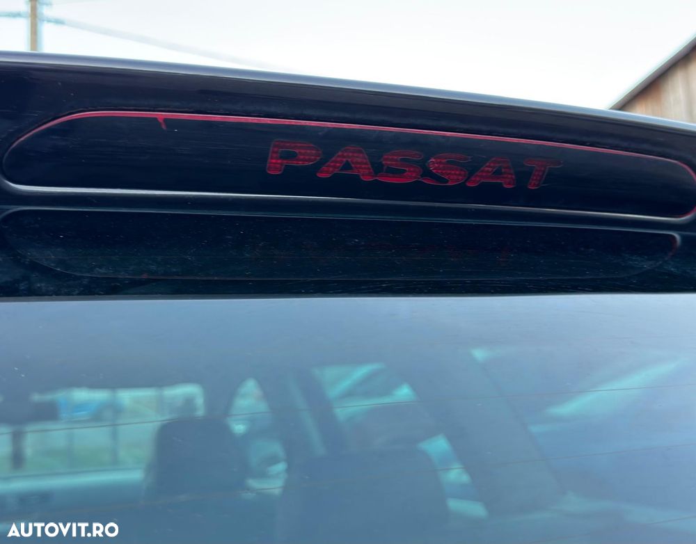 Volkswagen Passat - 14