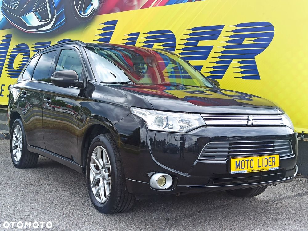 Mitsubishi Outlander - 1