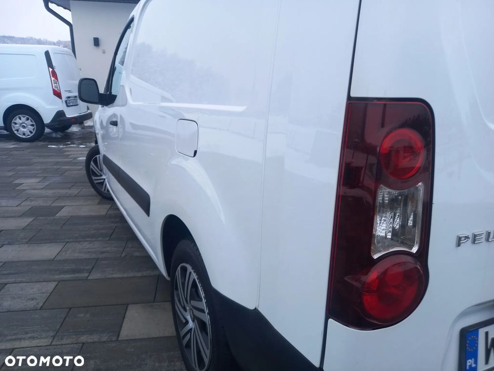 Peugeot Partner 1.6HDI 3-osob 2018 L2 Long VAT-23% Salon PL Klima Tempomat Długi - 12