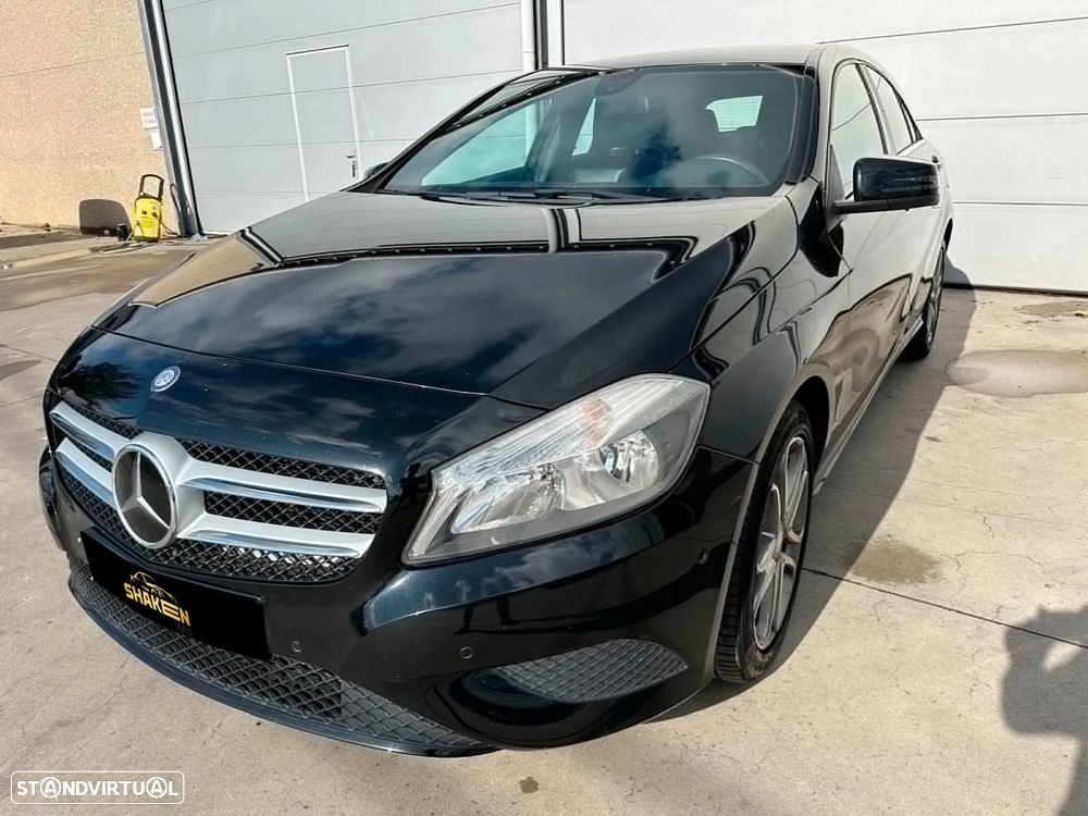 Mercedes-Benz A 180 CDI (BlueEFFICIENCY) - 1