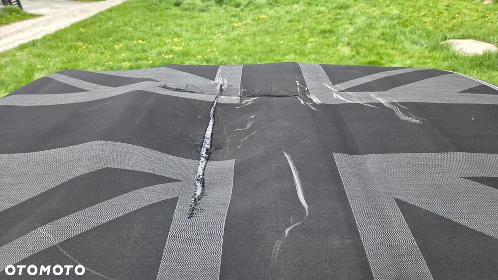 MINI Cooper S Sidewalk Trim - 27