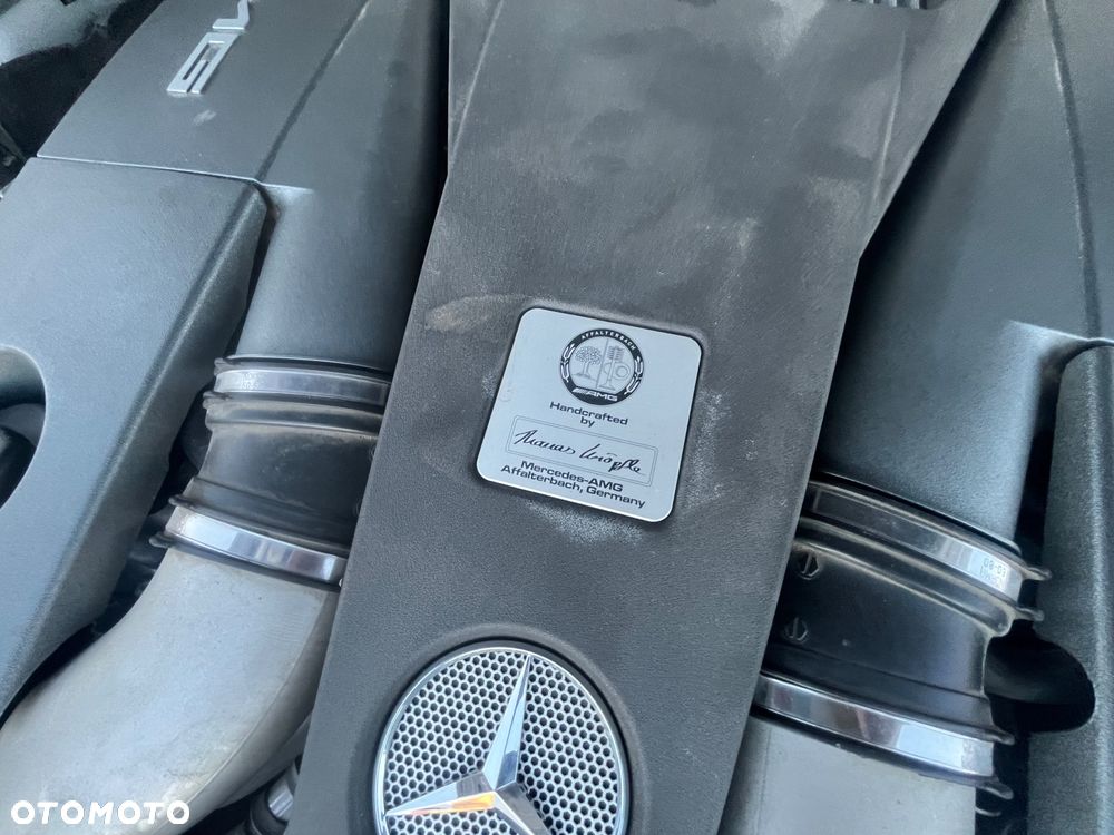 Mercedes-Benz Klasa E - 27