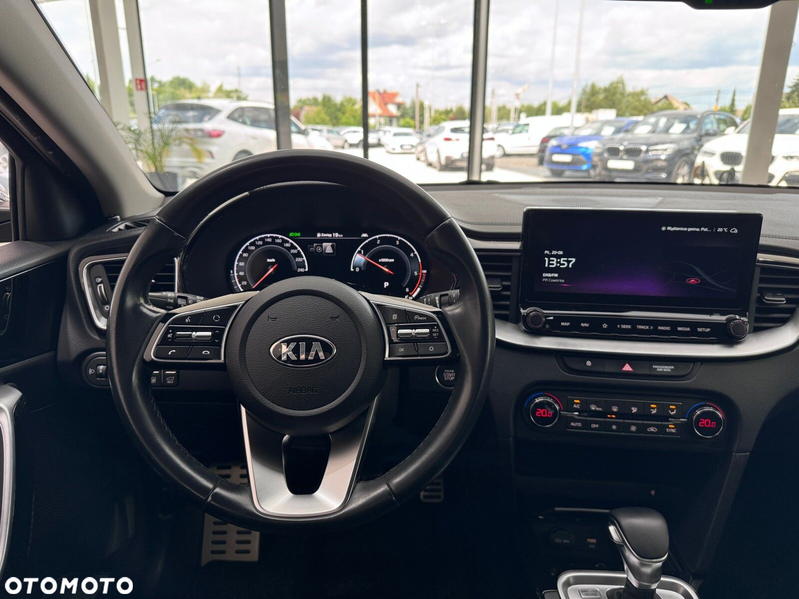 Kia XCeed - 15