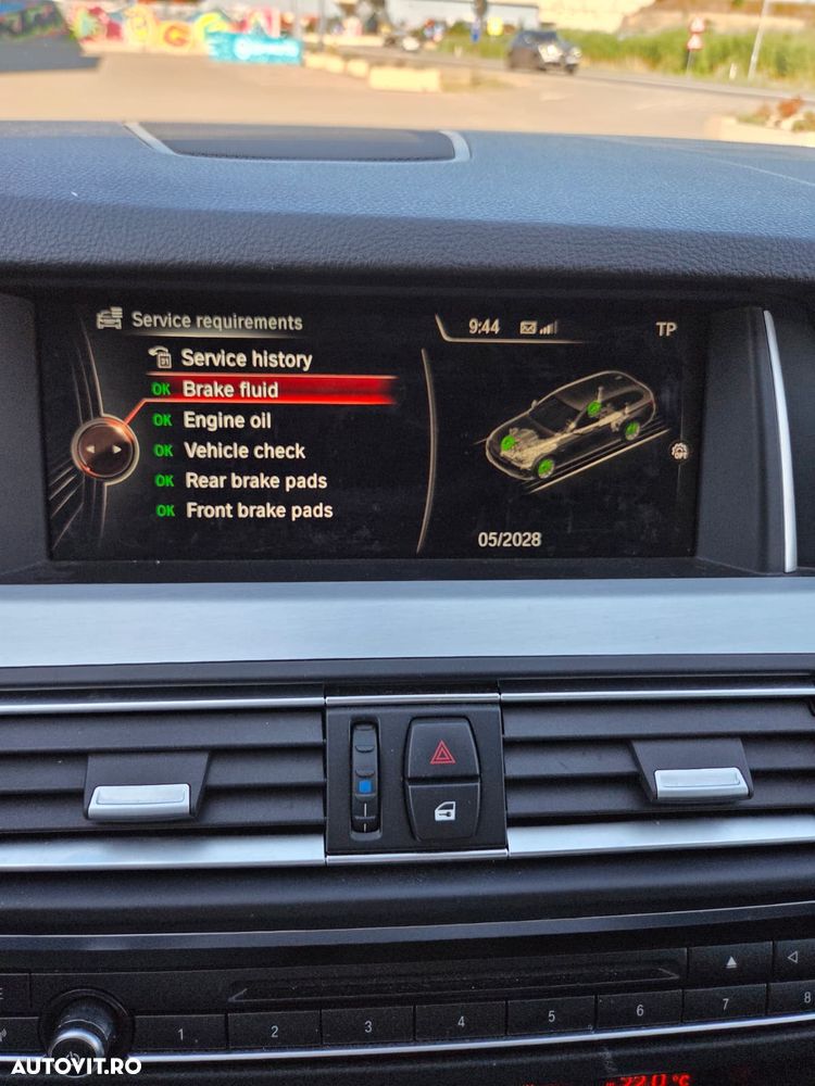 BMW Seria 5 - 12