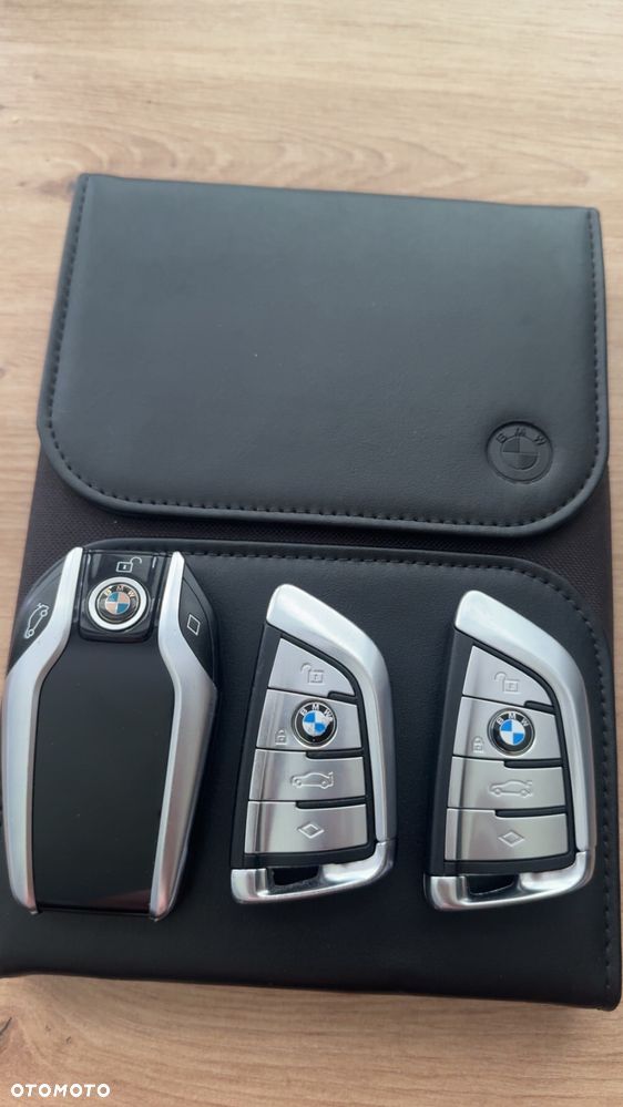 BMW Seria 5 520d M Sport Edition - 15