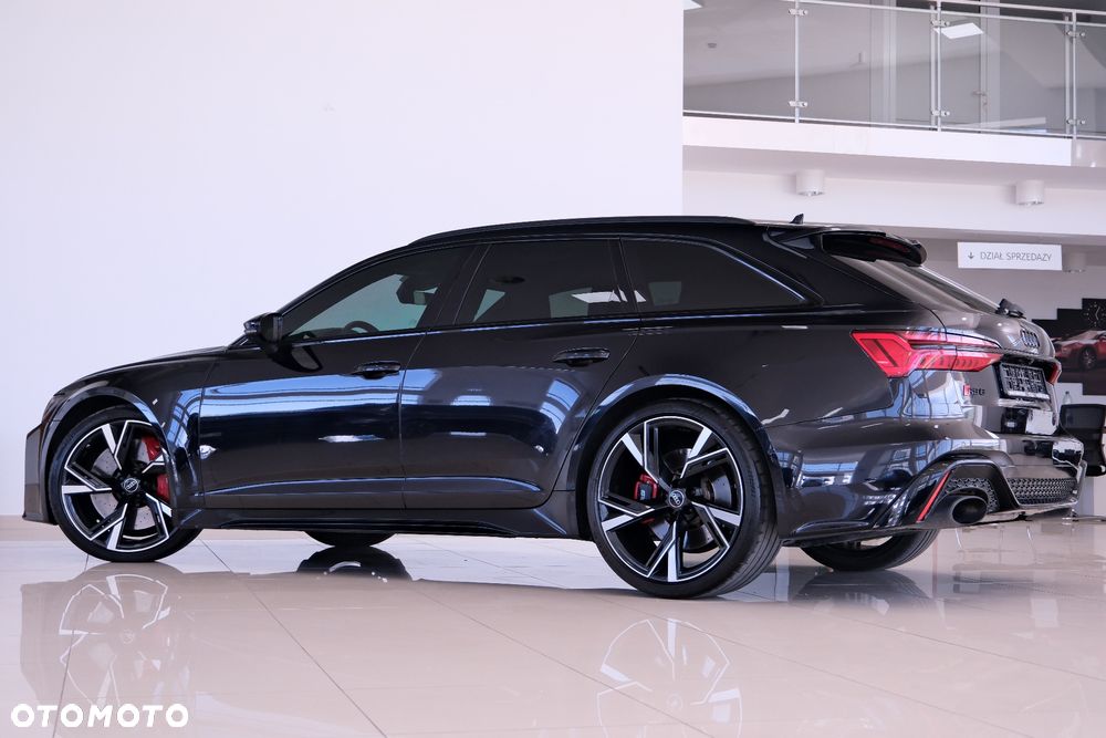 Audi RS6 Avant - 12