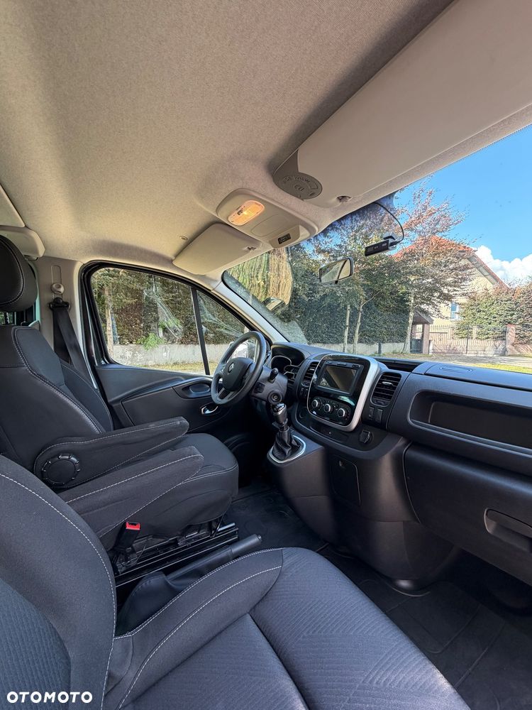 Renault Trafic - 16