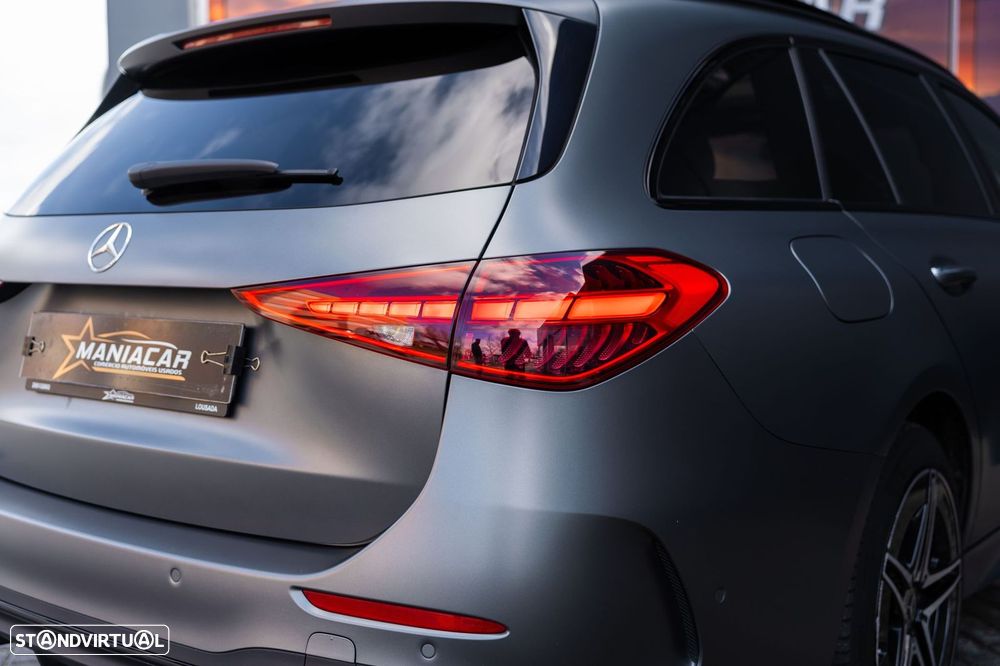 Mercedes-Benz C 300 e AMG Line - 32