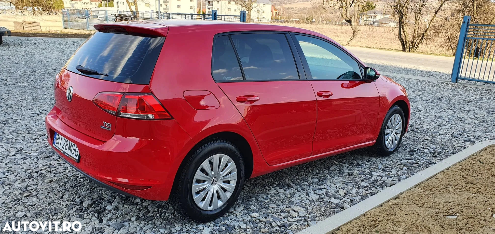 Volkswagen Golf 1.2 TSI Comfortline DSG BlueMotion Technology - 4