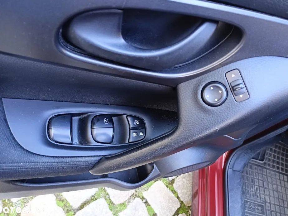 Nissan Qashqai - 17