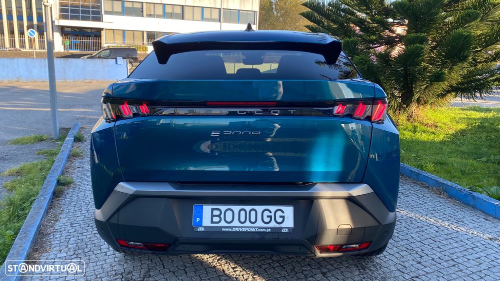 Peugeot E-3008 73 kWh Allure - 11