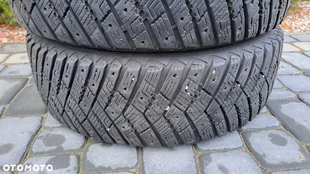 Opony zimowe Goodyear Ultra Grip Ice Arctic SUV 215/65 R17 - 5