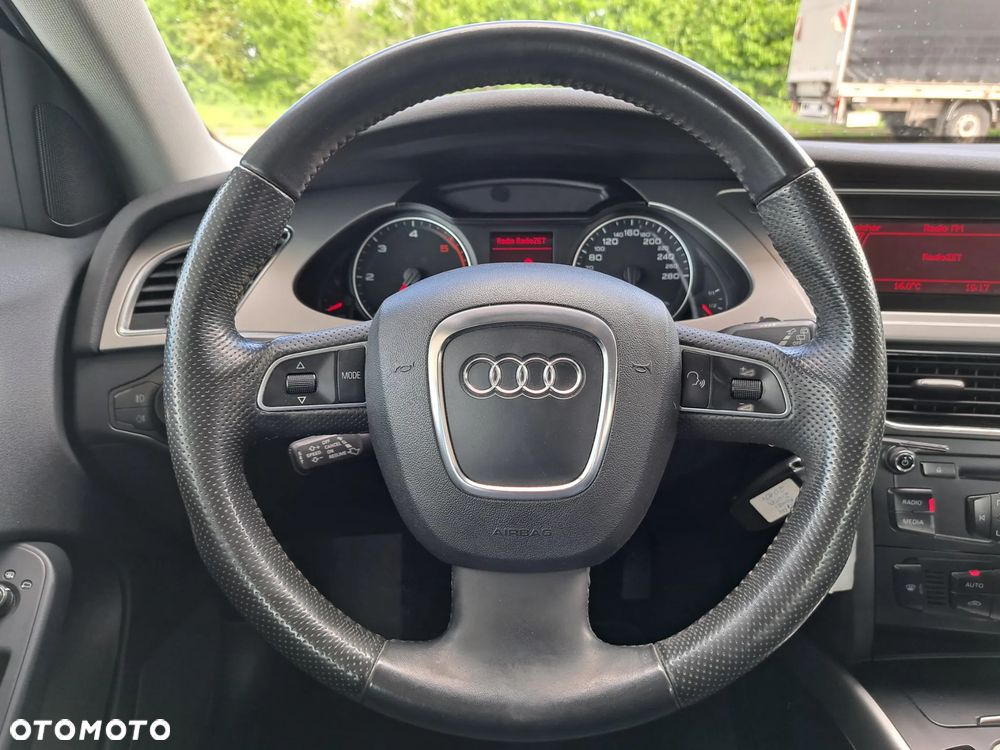 Audi A4 Avant - 25