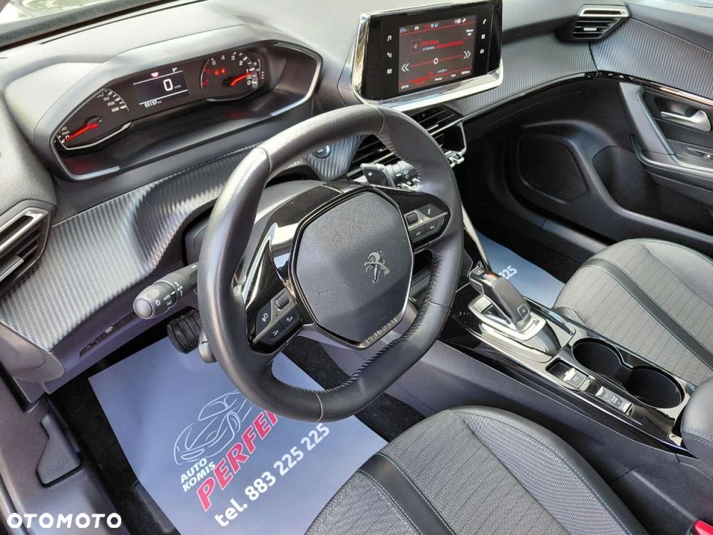 Peugeot 2008 - 12