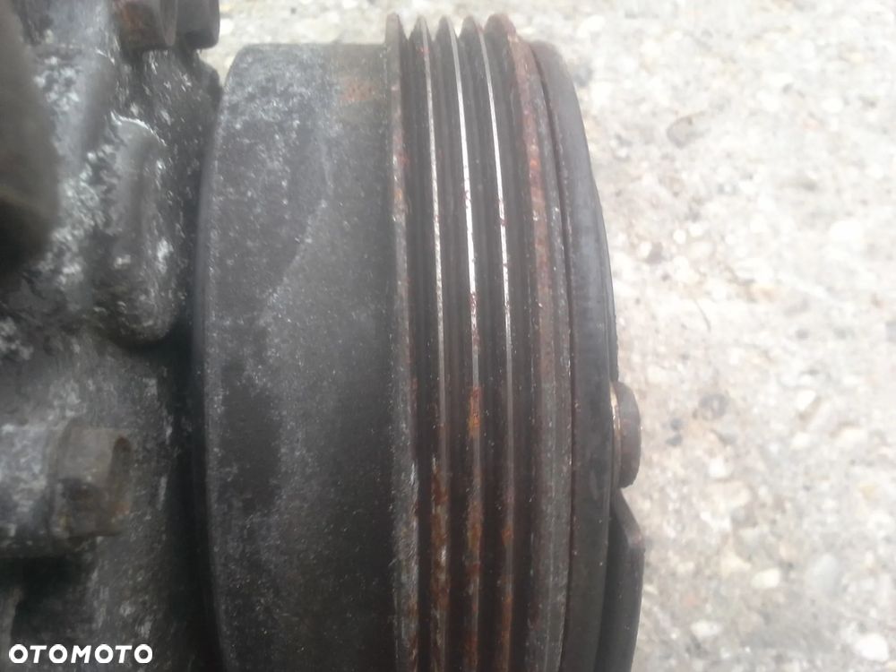 Renault Clio 1.2 16V sprężarka, kompresor klimatyzacji - 3