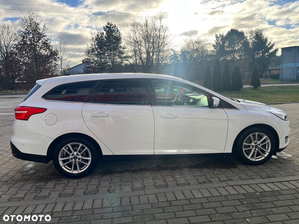 Ford Focus 2.0 TDCi Titanium ASS PowerShift - 2