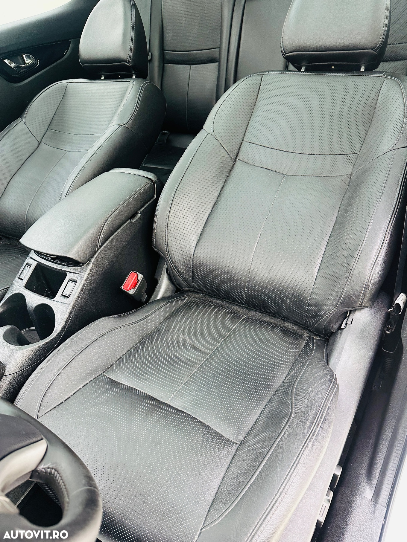 Nissan Qashqai - 25