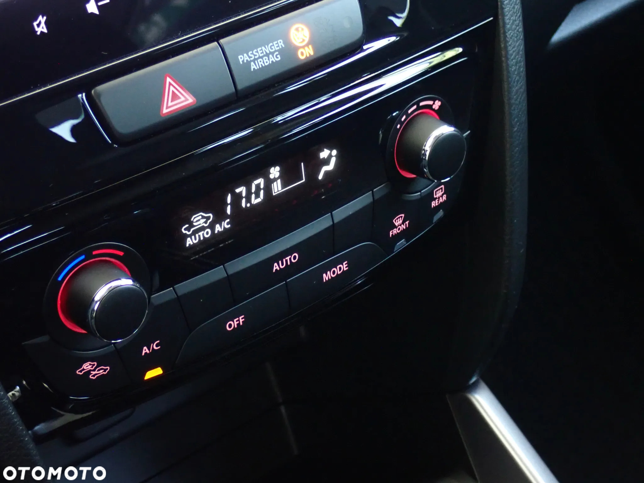 Suzuki Vitara 1.4 Boosterjet mHEV Premium Plus 2WD - 13